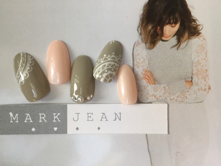 手書きレース*ネイル*カジュアル