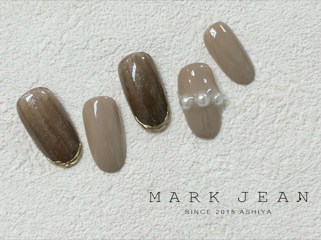 秋　パール　シンプル　ネイル