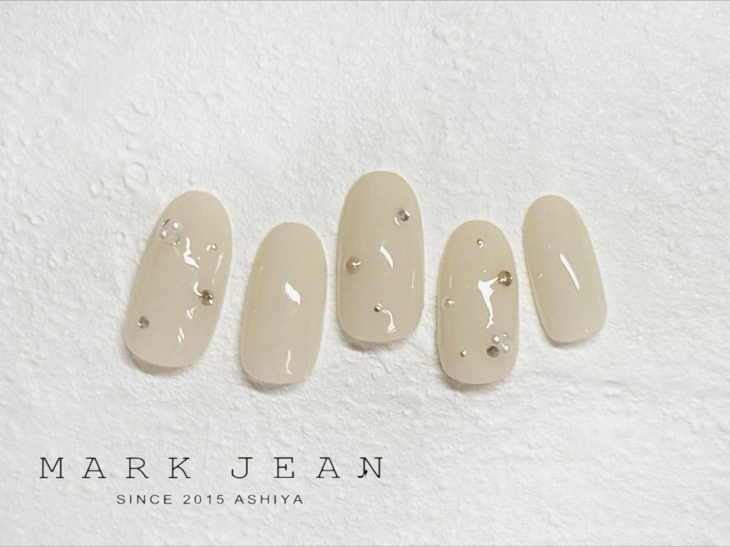 ストーン クリーム ホワイト