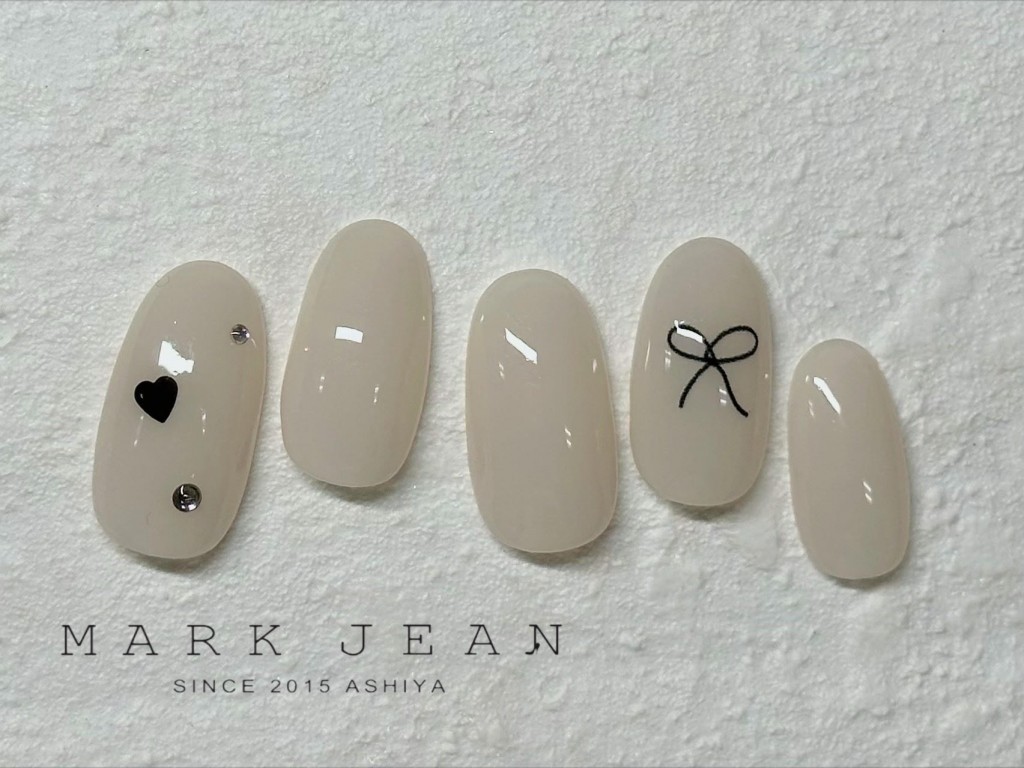 リボン モノトーン キュート